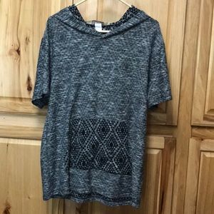 Women’s short sleeve hoodie